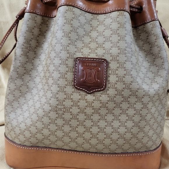 CELINE BUCKET BAG - Picture 5 of 17